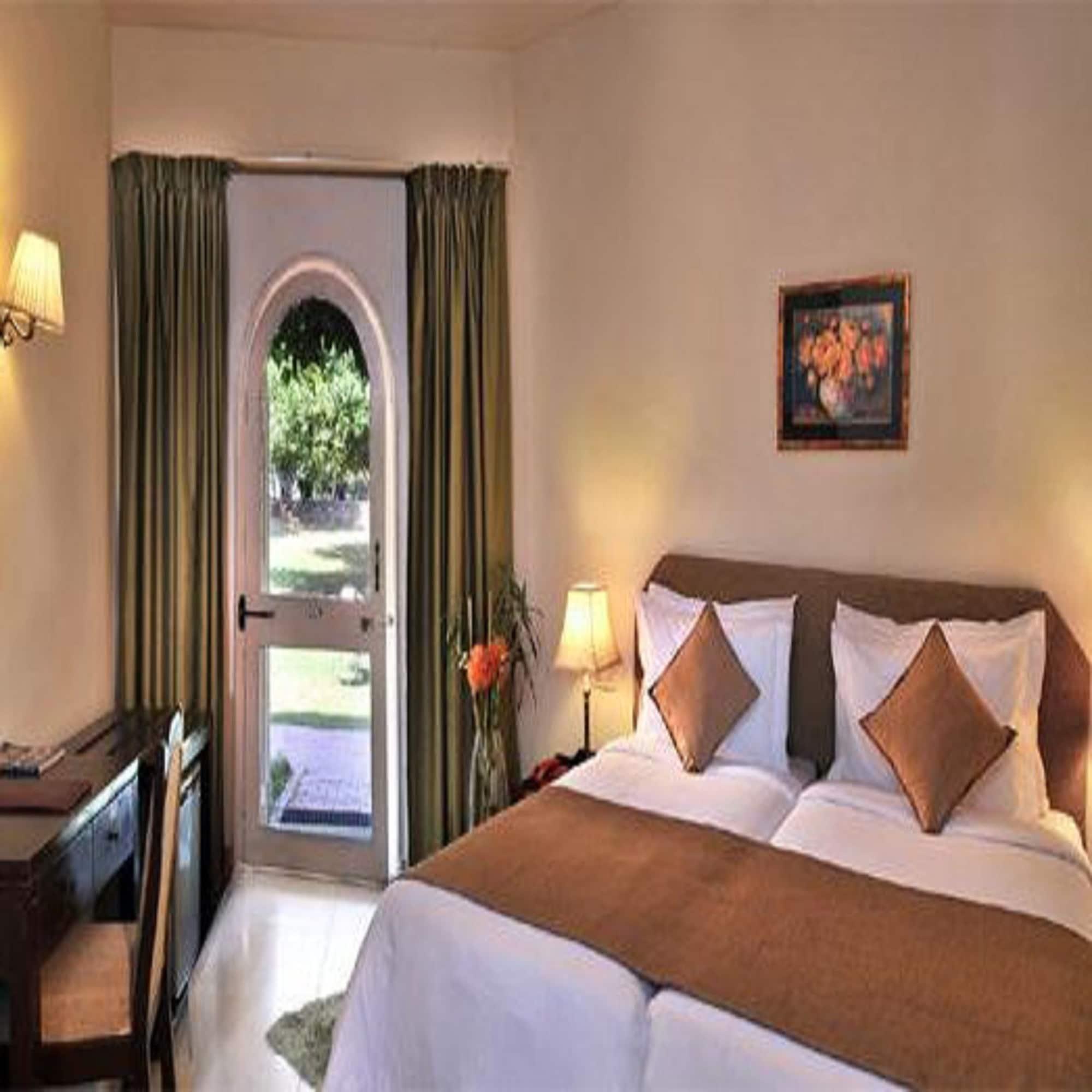 Best Western Resort Country Club Gurgaon Dış mekan fotoğraf