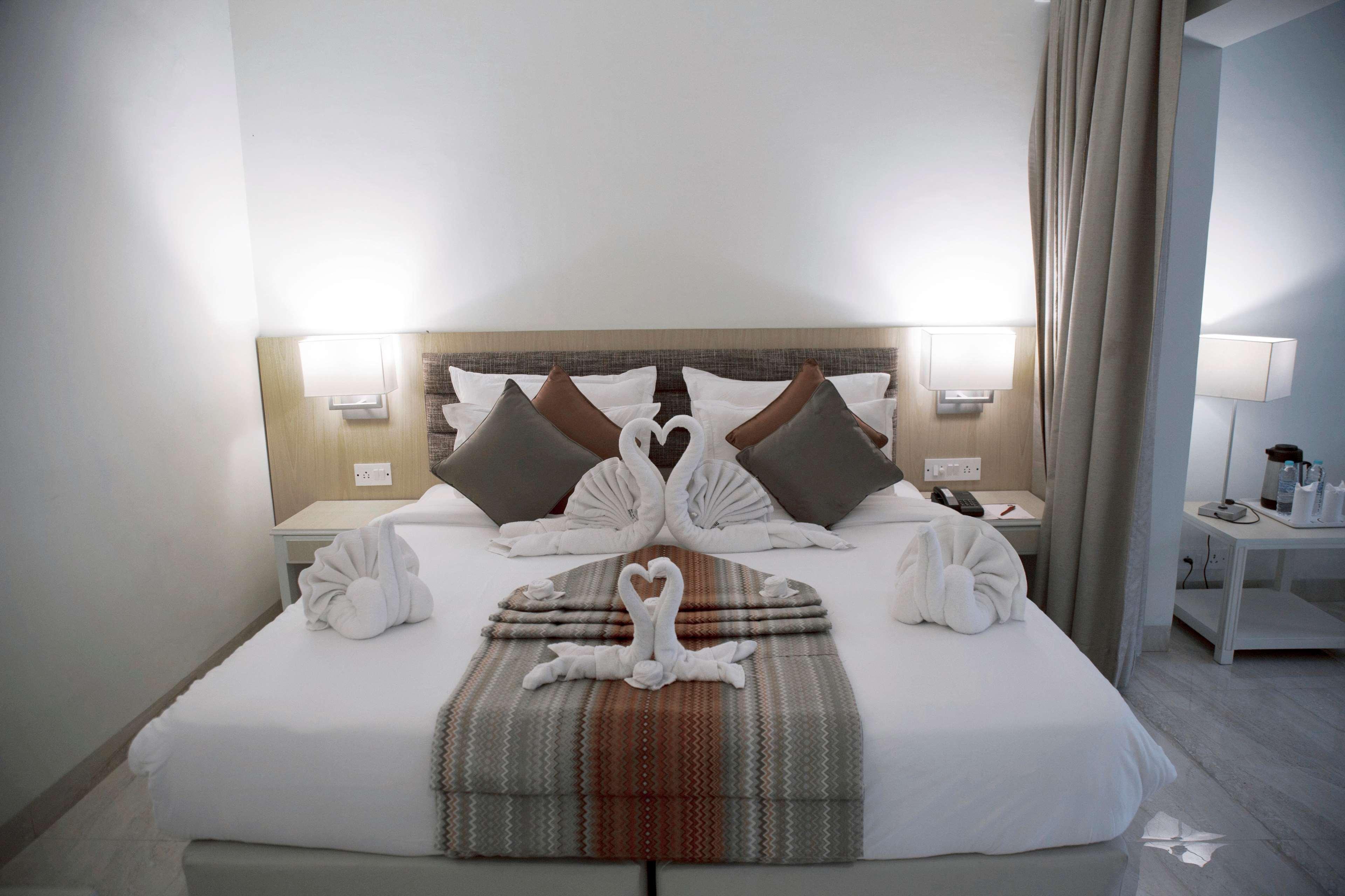 Best Western Resort Country Club Gurgaon Dış mekan fotoğraf